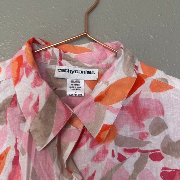 Cathy Daniel’s linen been button down floral top size large - Picture 3 of 5